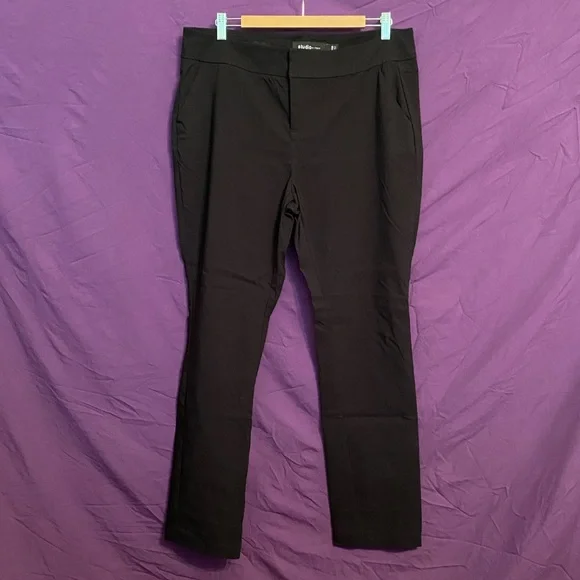 Studio by Torrid Women's Classic Black Trousers. Size 16R. - Picture 1 of 5